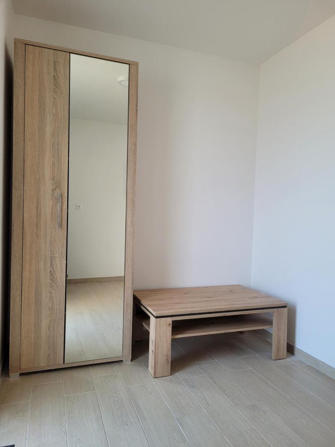 Apartman Neva Galanta Eksteriør bilde